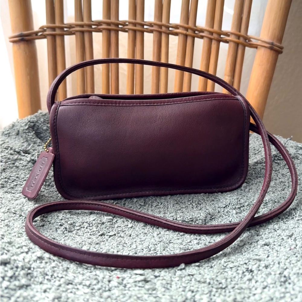 SOLD-Vintage Coach 9655 Burgundy